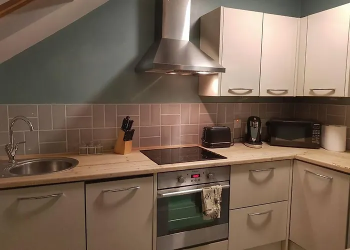 Self-contained Attic Flat, 15 Mins From The Centre Lägenhet Leeds (West Yorkshire)